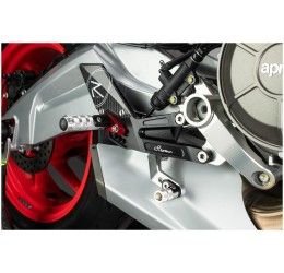 Pedane arretrate Lightech per Aprilia RS 660 20-24 modello R-VERSION con poggiapiede snodato